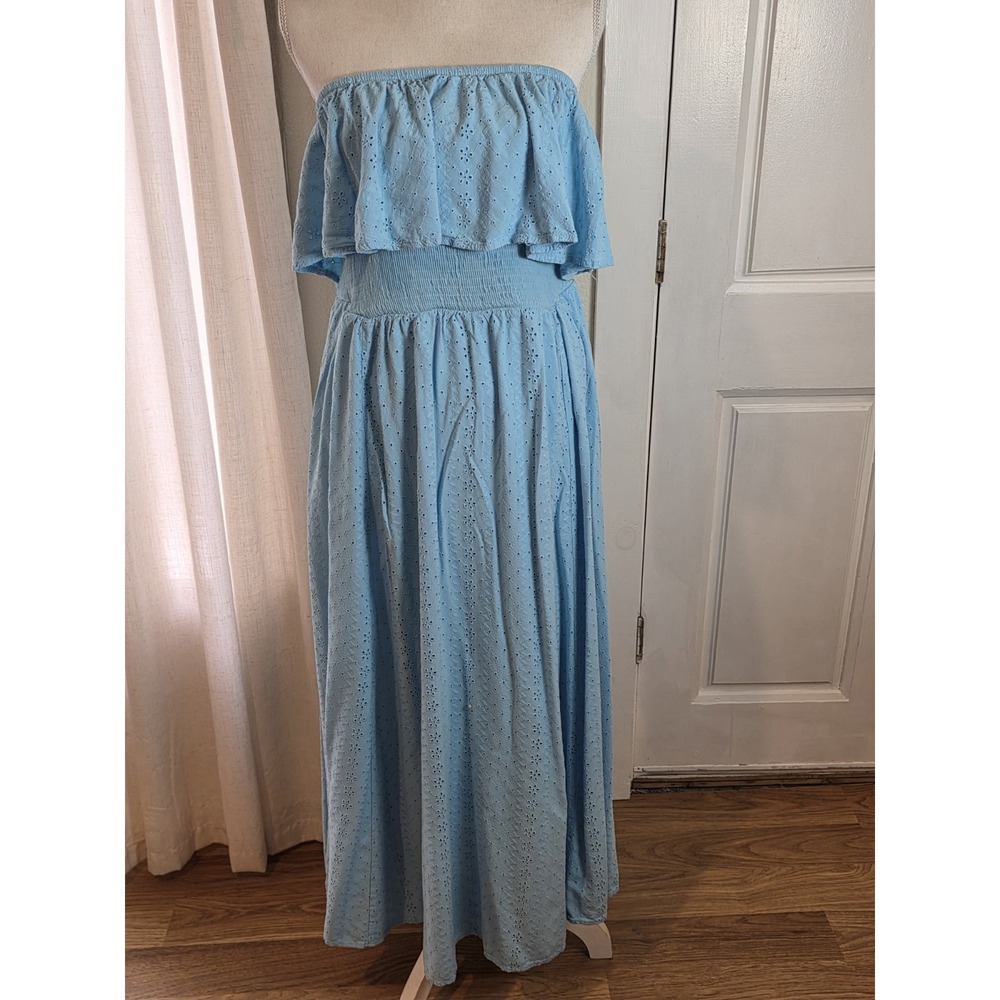 Torrid Maxi Dress 2‎ Blue Tube Top Eyelet